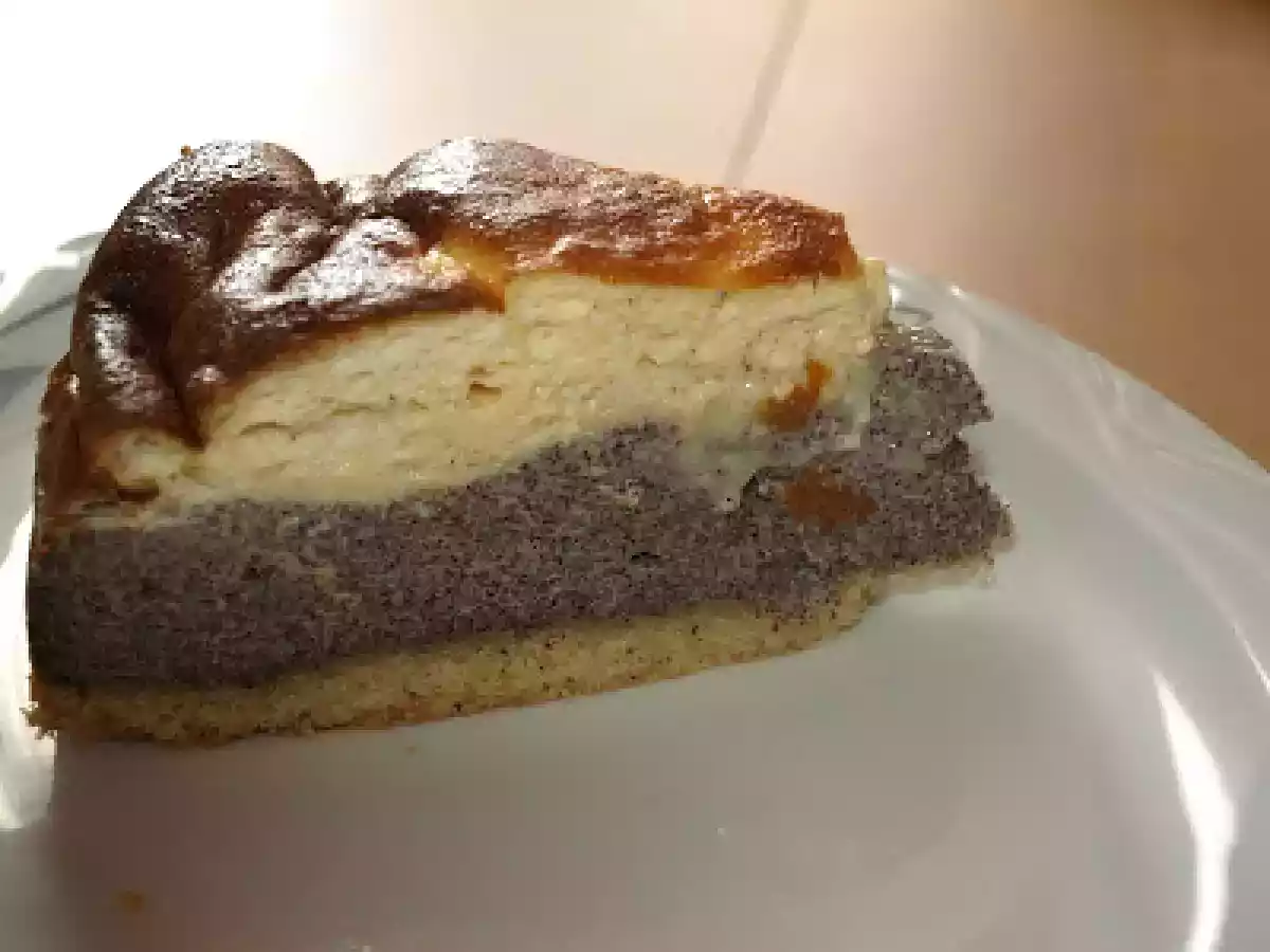 Abgekupfert........Mohn-Quark-Kuchen mit Schmandguss
