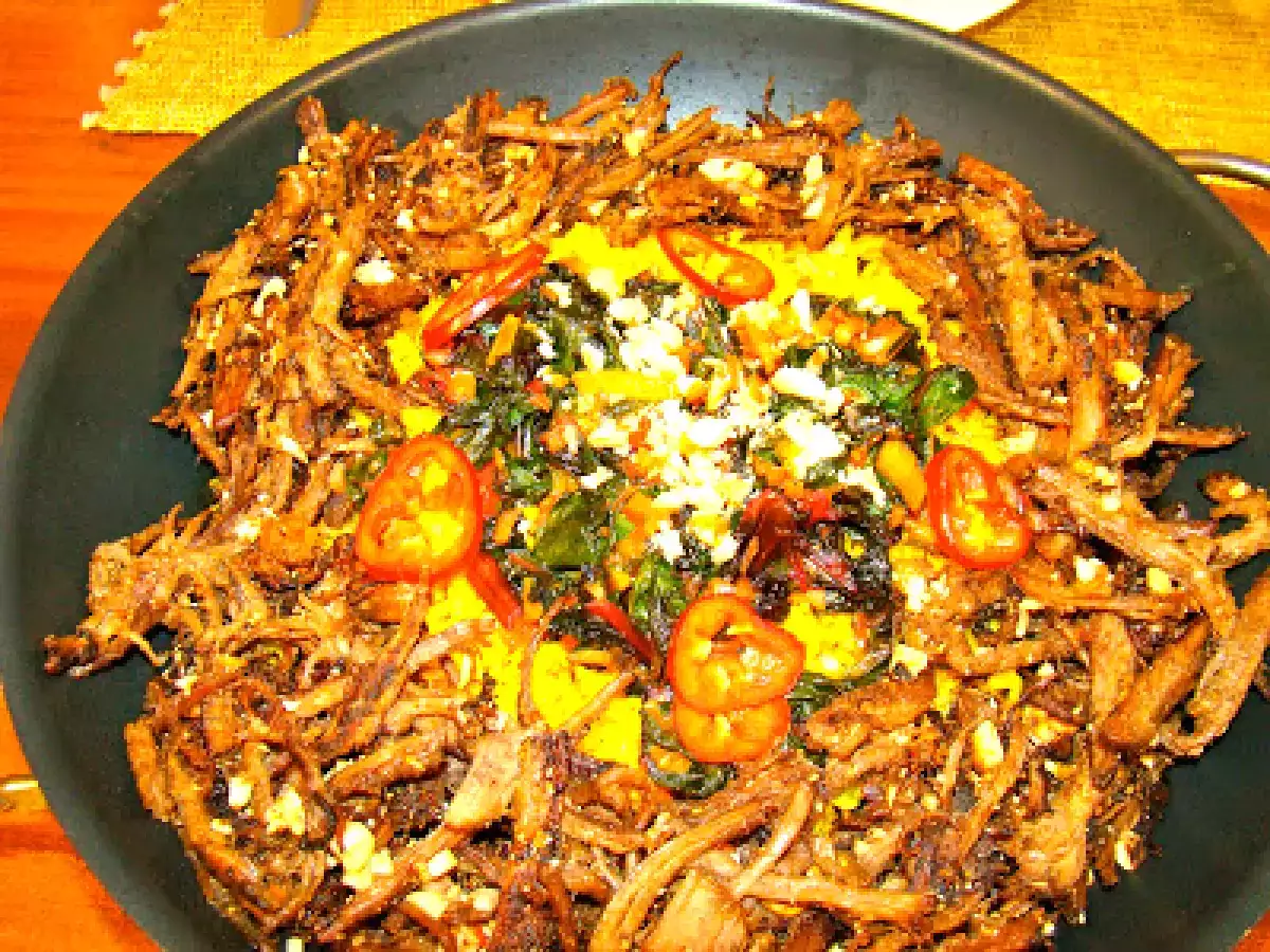 Abon Abon - knusprige Rindfleischfasern, indonesisch