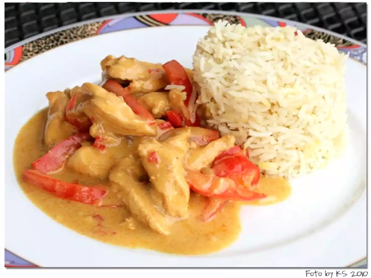 Afrikanisches Hähnchen mit Reis