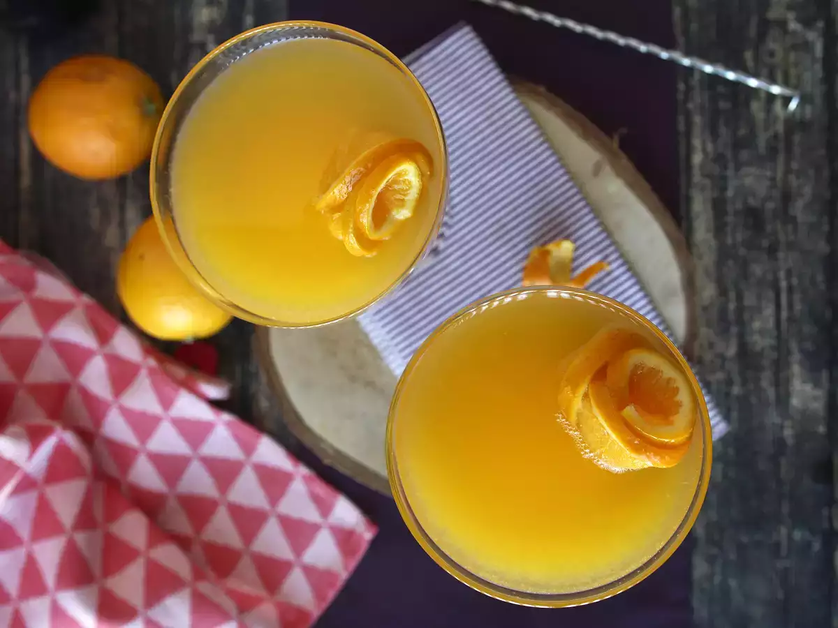 Agua de Valencia, der mediterrane Cocktail mit Cava und Orangen, den Sie zu Hause zubereiten können. - foto 6