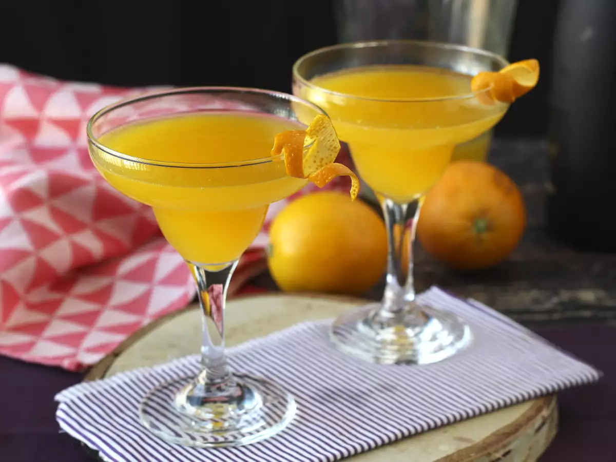 Agua de Valencia, der mediterrane Cocktail mit Cava und Orangen, den Sie zu Hause zubereiten können. - foto 7