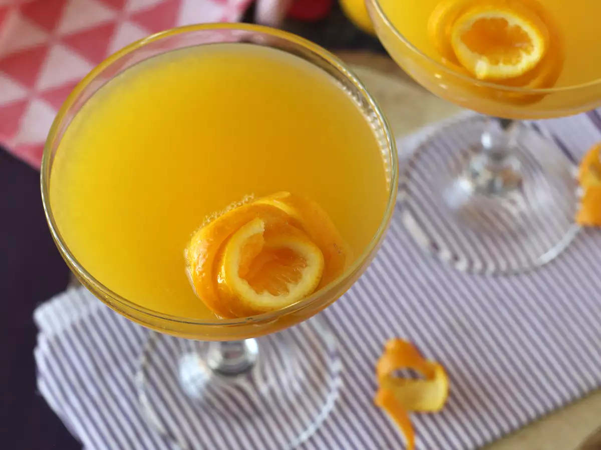 Agua de Valencia, der mediterrane Cocktail mit Cava und Orangen, den Sie zu Hause zubereiten können. - foto 9