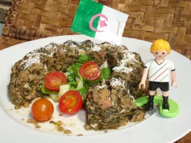 Algerische Tajina mit Spinat, Lammhack, Tomaten