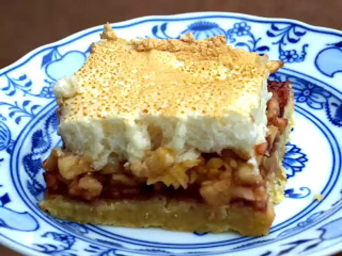 Apfelkuchen mit Haube