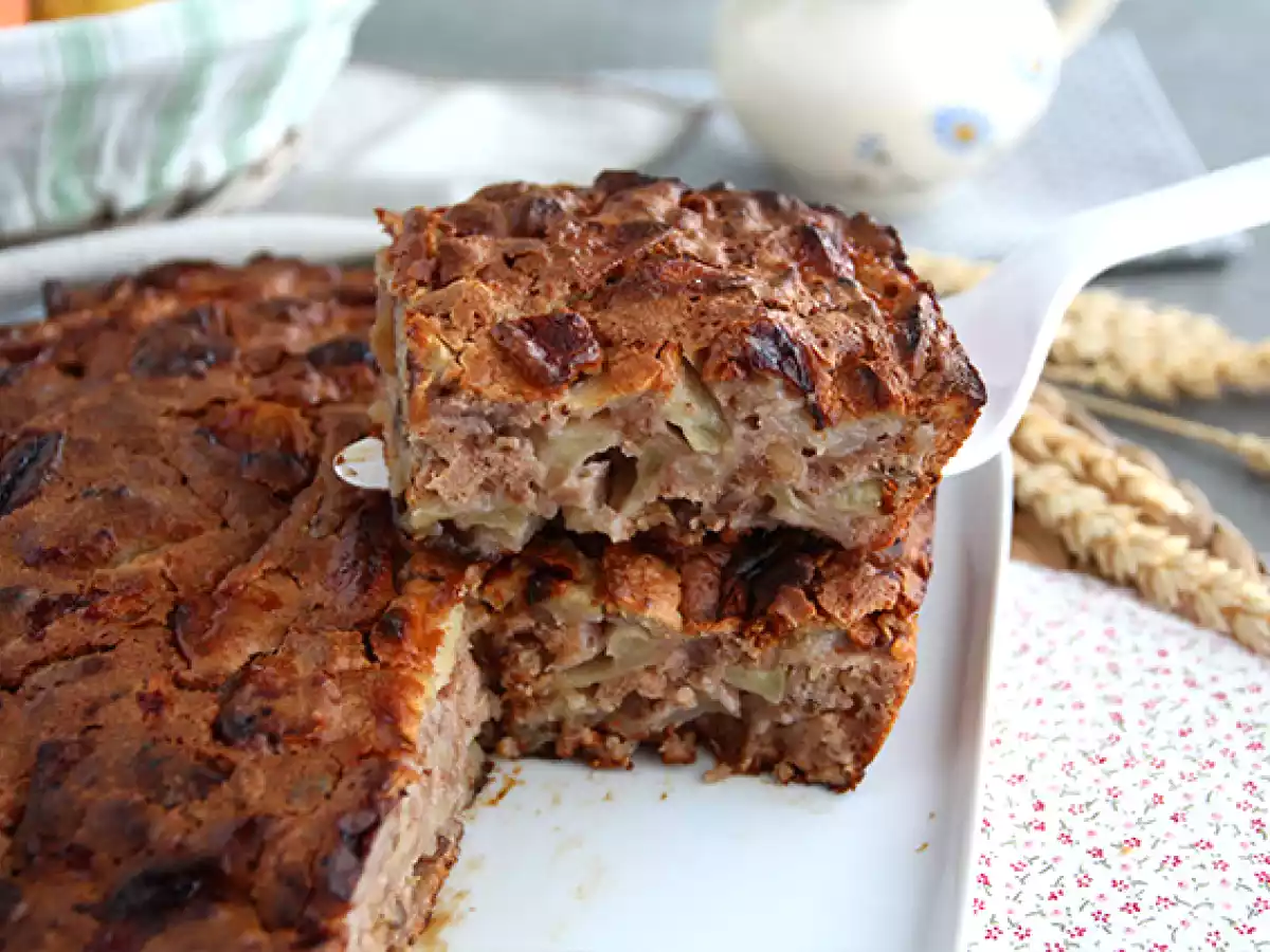 Apfelkuchen mit Zimt und Nüssen - foto 2