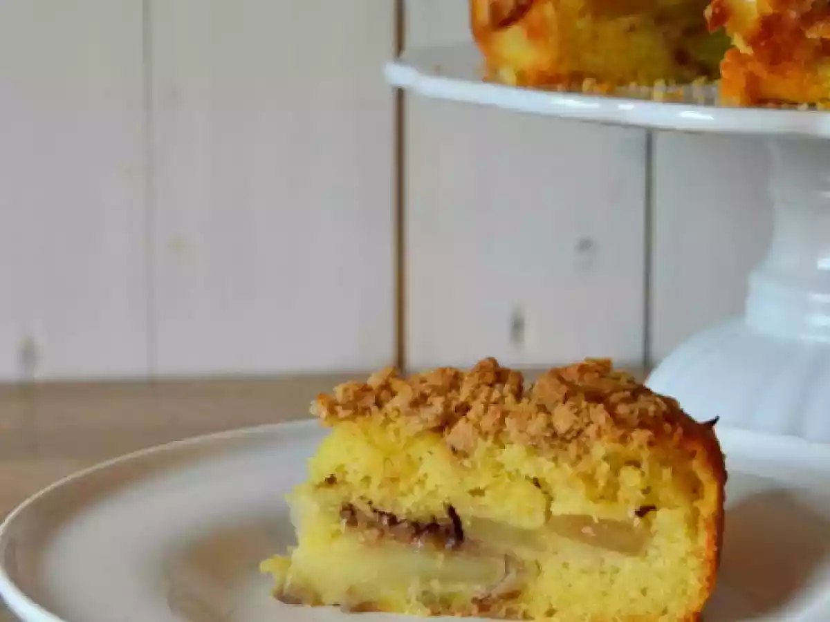 Apfelkuchen mit Zimt und Walnüssen