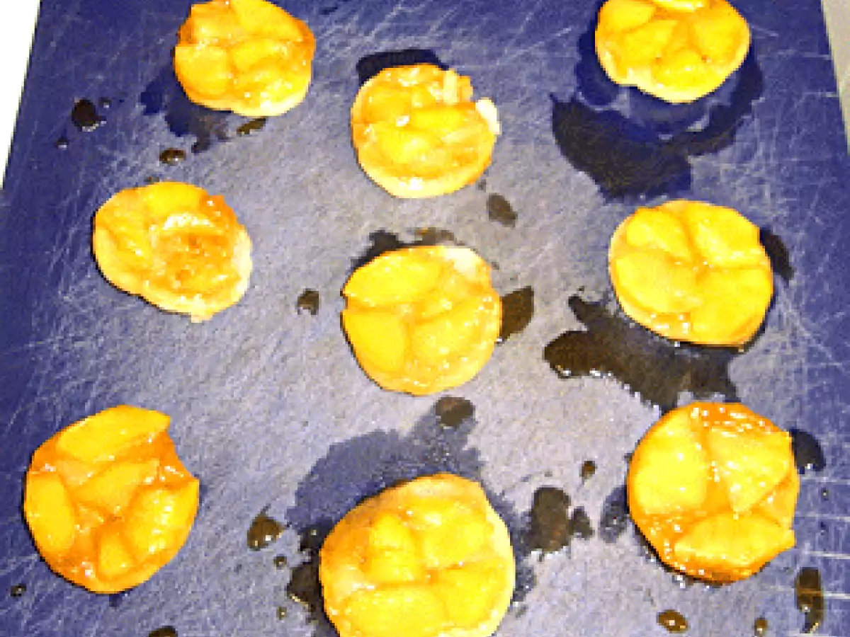 Apfeltörtchen mit Karamell - foto 3