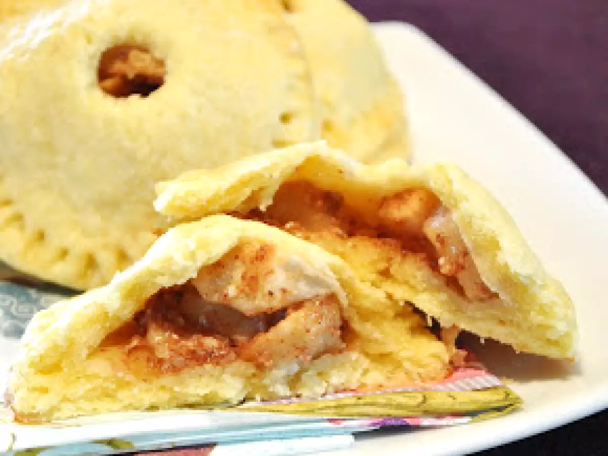 Apple Cinnamon Hand Pies