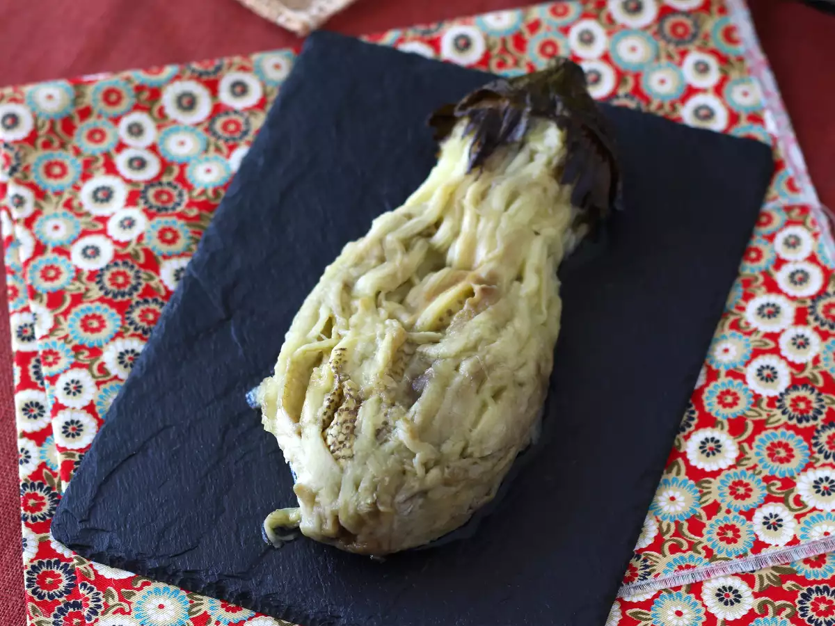 Aubergine im Air Fryer rösten und ganz einfach schälen: die kinderleichte Methode! - foto 2