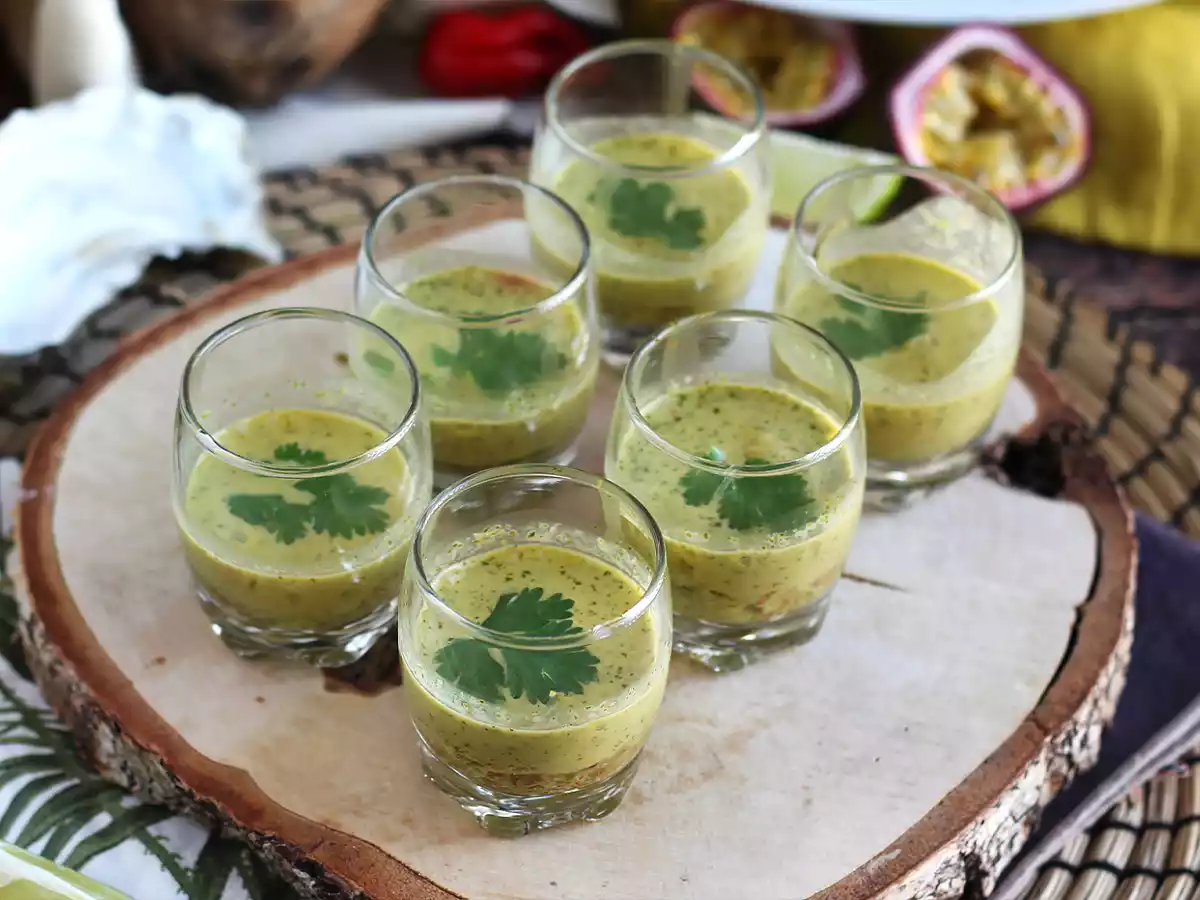 Austern-Ceviche: Tigerleche und Passionsfrucht