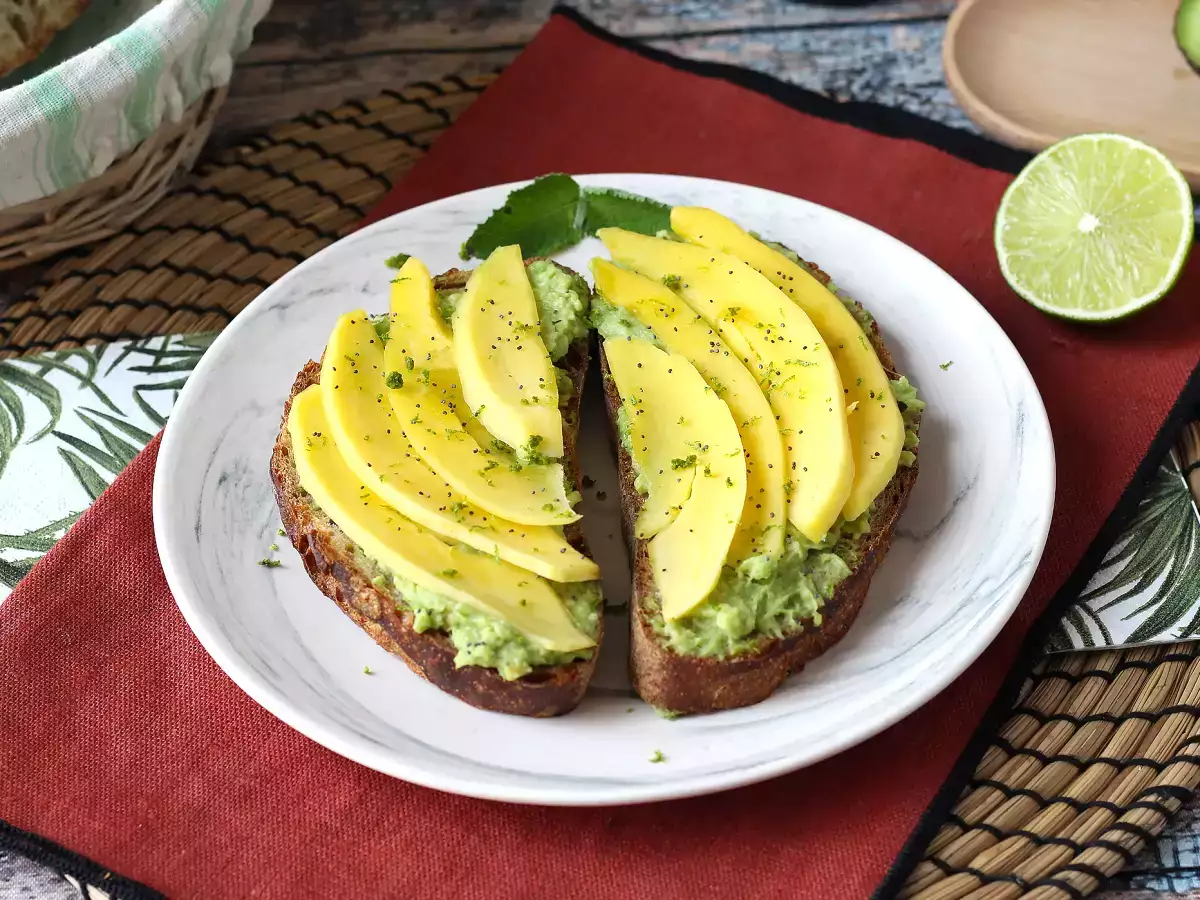 Avocado-Toast mit Mango und Limette: ein frisches, schnelles und leckeres Rezept - foto 4