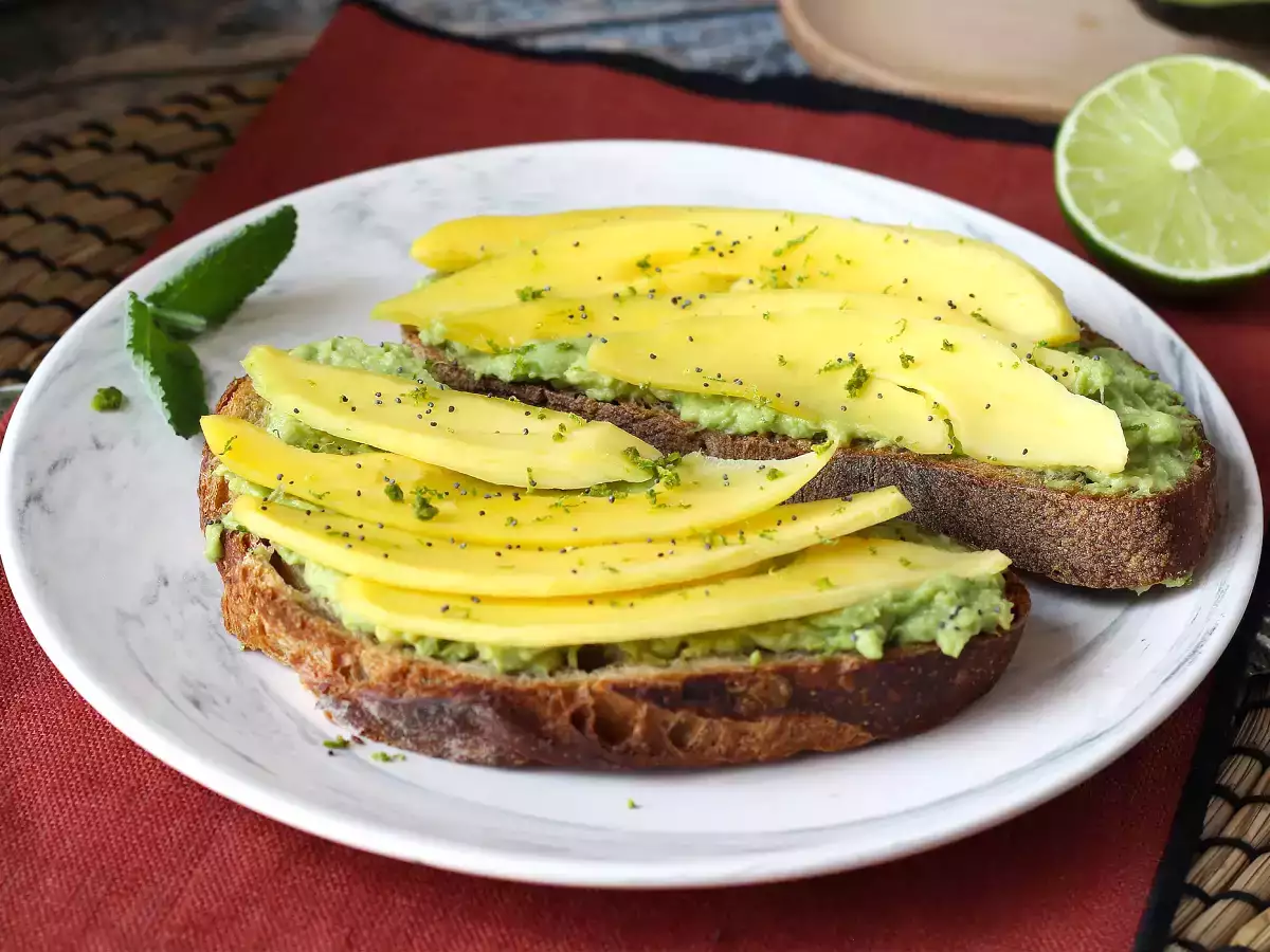Avocado-Toast mit Mango und Limette: ein frisches, schnelles und leckeres Rezept - foto 5