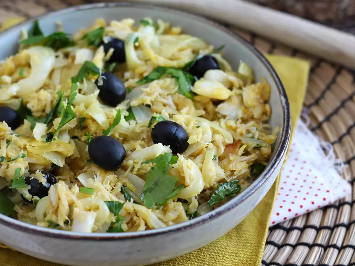 Bacalhau à Brás – einfaches und köstliches traditionelles portugiesisches Rezept - foto 2