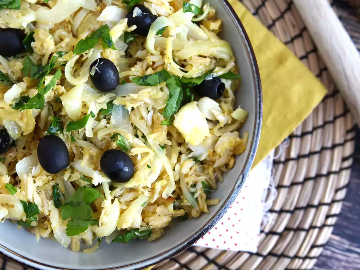 Bacalhau à Brás – einfaches und köstliches traditionelles portugiesisches Rezept - foto 5