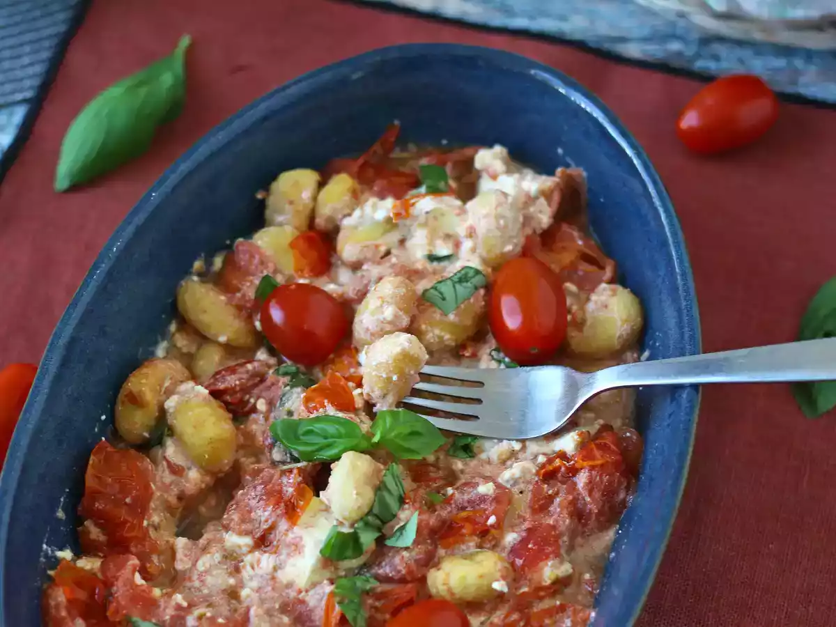 Baked Feta Gnocchi im Airfryer, das superschnelle Gericht mit Kirschtomaten und Feta! - foto 2