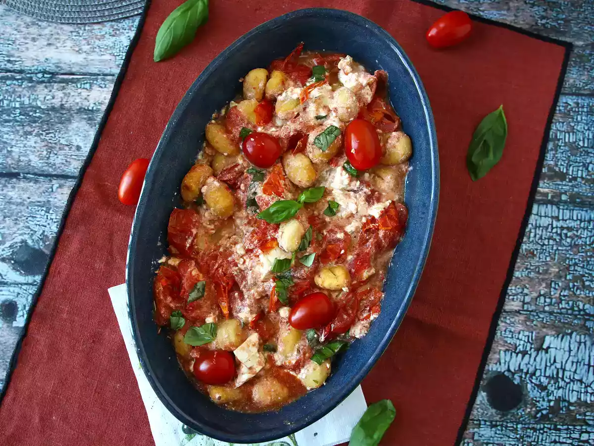 Baked Feta Gnocchi im Airfryer, das superschnelle Gericht mit Kirschtomaten und Feta! - foto 5