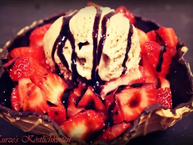 Balsamico-Eis mit Erdbeeren