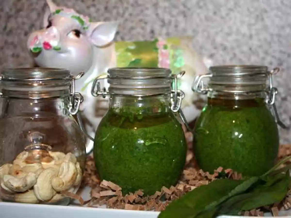 Bärlauchpesto mit Cashewkernen