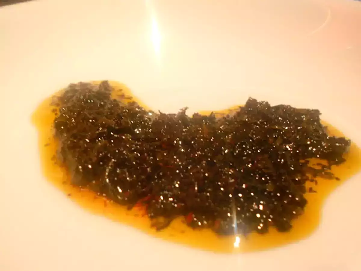 Basilikumpaste mit Tomatenkernöl