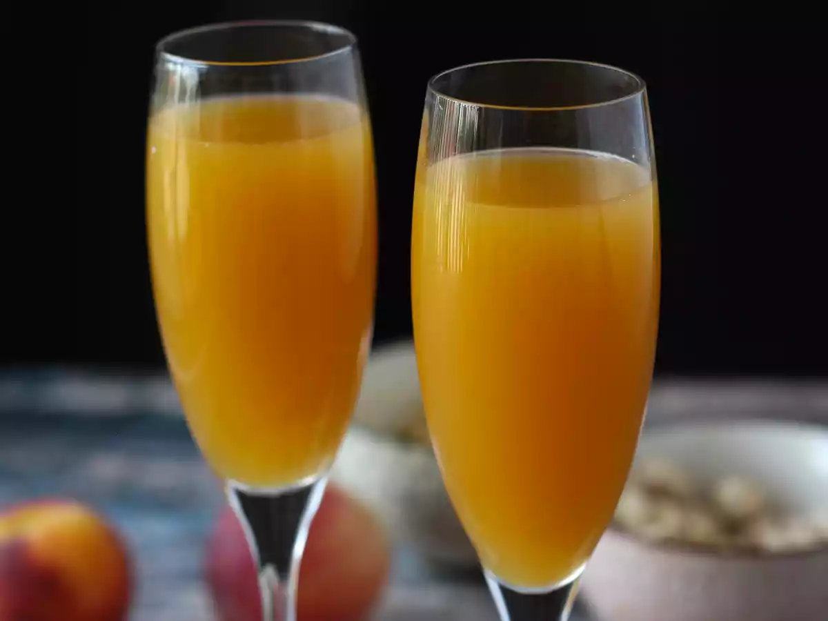 Bellini, der italienische Pfirsichcocktail, den Sie ganz einfach zu Hause nachmachen können! - foto 2