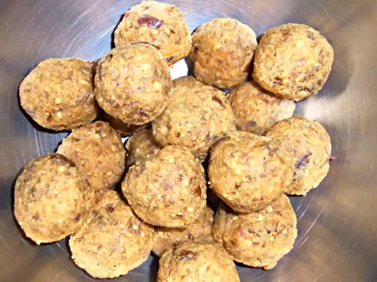 Besanladdus mit Datteln