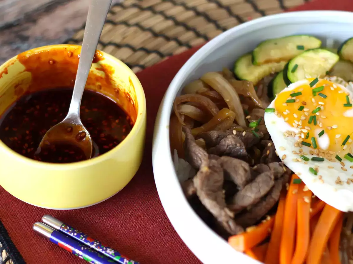 Bibimbap, das traditionelle koreanische Gericht - foto 5