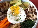 Bibimbap, das traditionelle koreanische Gericht, foto 2