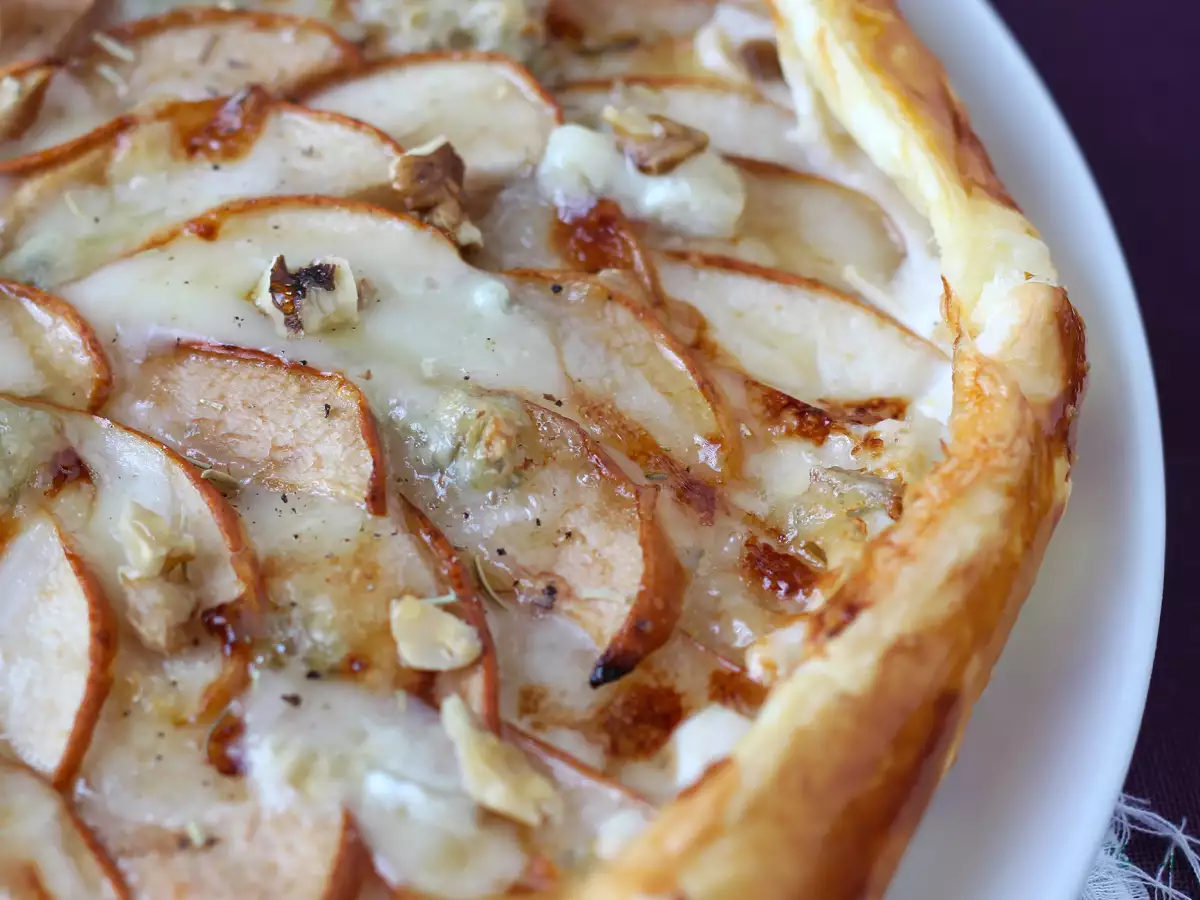 Birnentarte mit Gorgonzola und Walnüssen – süß-herzhafter Genuss - foto 5