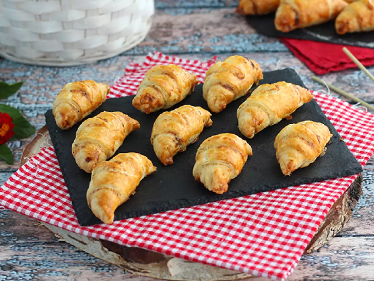 Blätterteig-Croissants mit Schinken und Frischkäse - foto 2