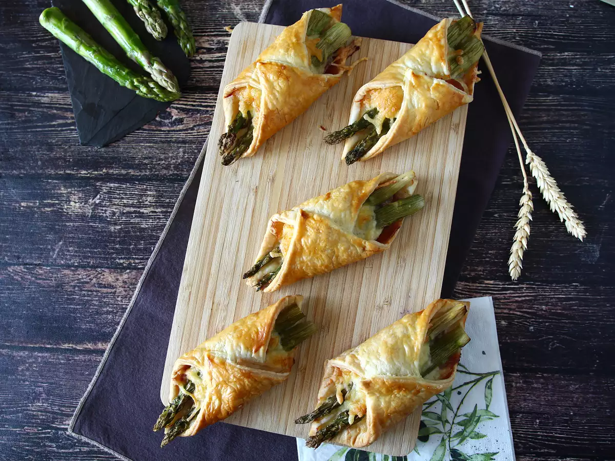 Blätterteig-Häppchen mit Spargel, Rohschinken und Mozzarella - foto 5