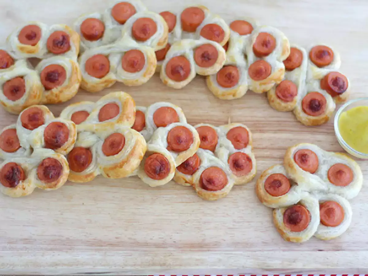 Blätterteigblüten mit Knackis - foto 4