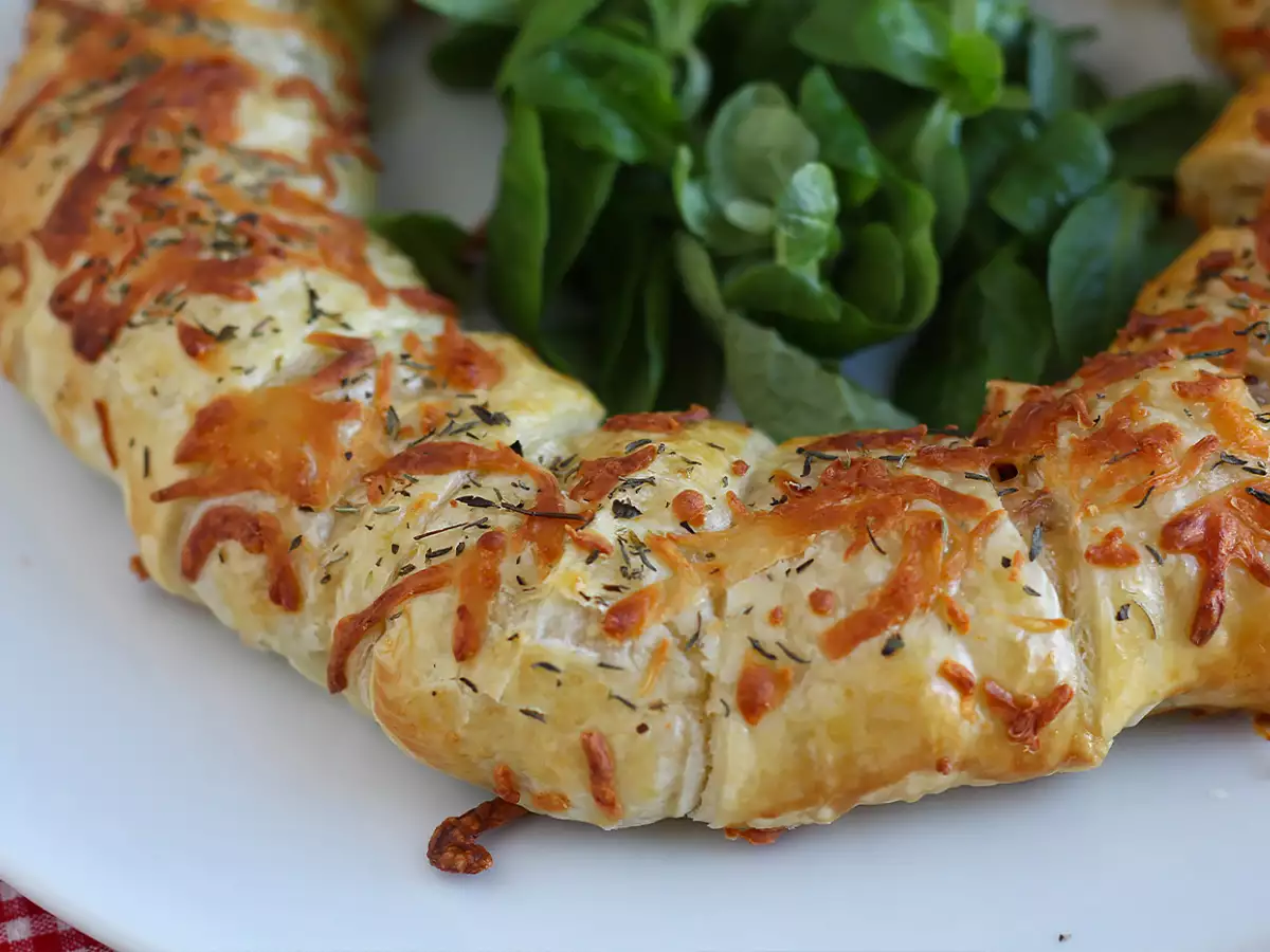Blätterteigkranz mit Lachs und körnigem Senf - foto 2