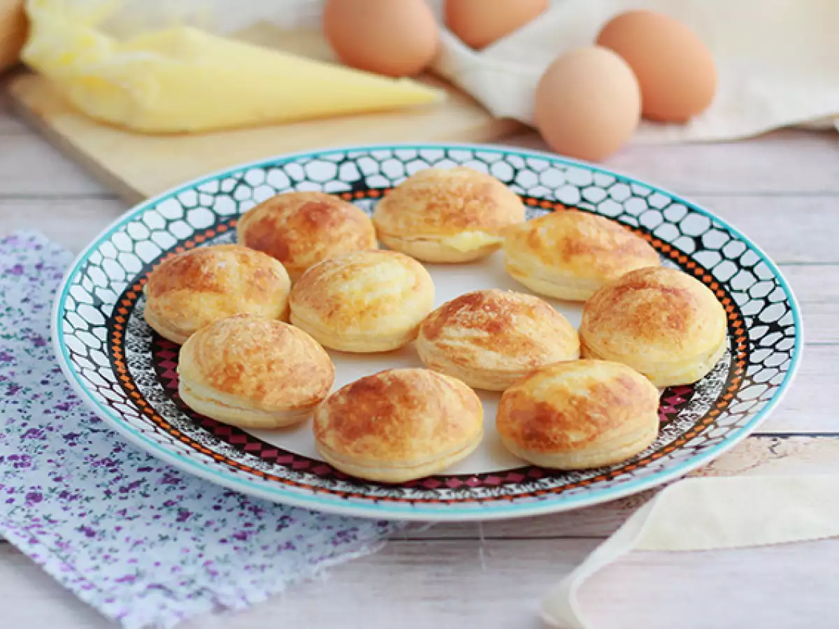 Blätterteigkrapfen mit Vanillecreme - foto 2