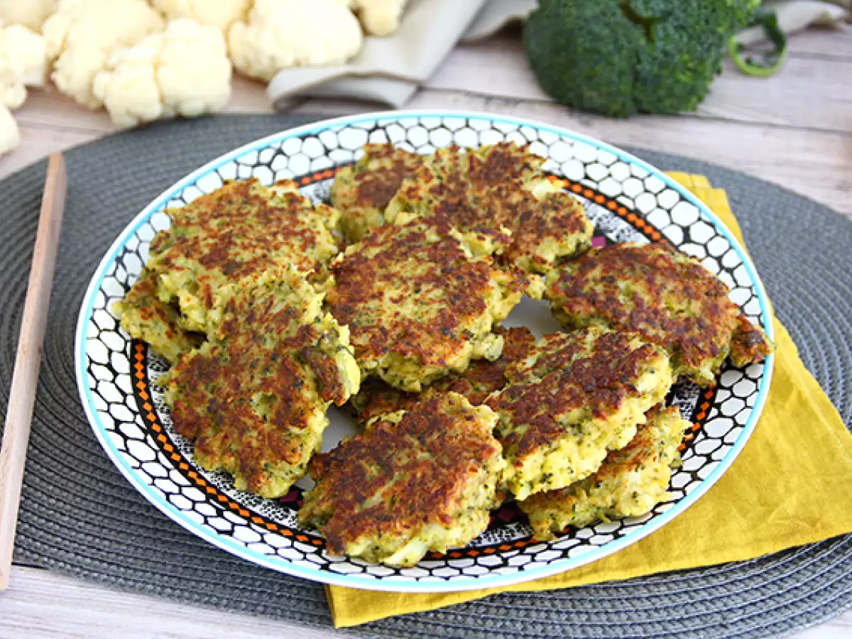 Blumenkohl-Brokkoli-Puffer mit Curry