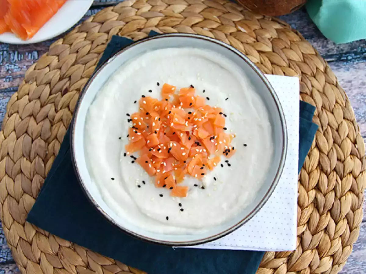 Blumenkohl-Kokos-Cremesuppe mit Räucherlachs - foto 3