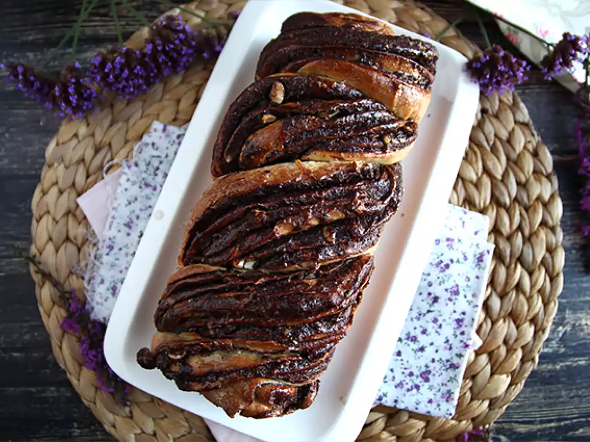 Brioche Babka mit Schokolade und Haselnüssen - foto 3