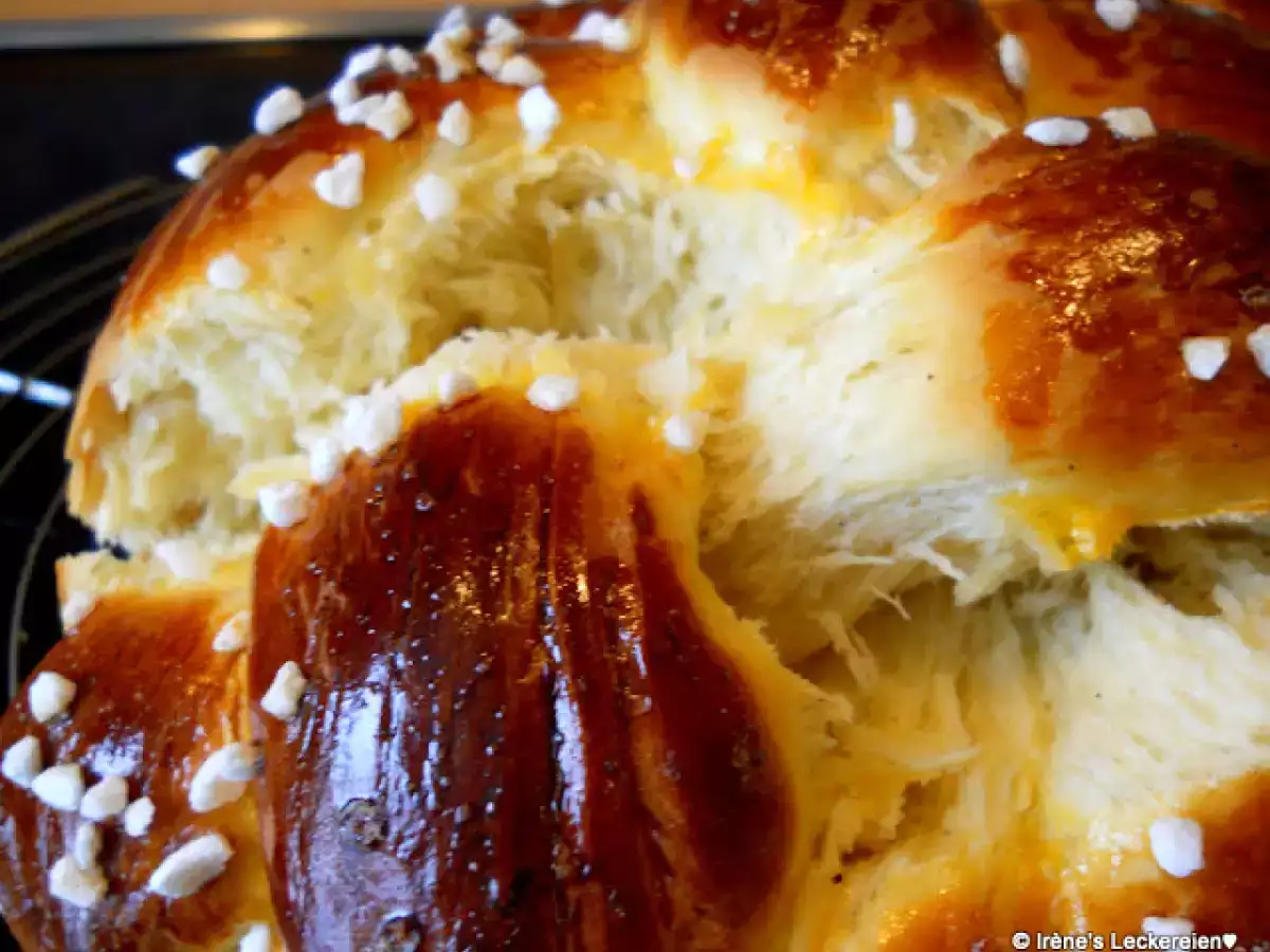 Brioche de Pâques mit 6 Stränge von Djouza