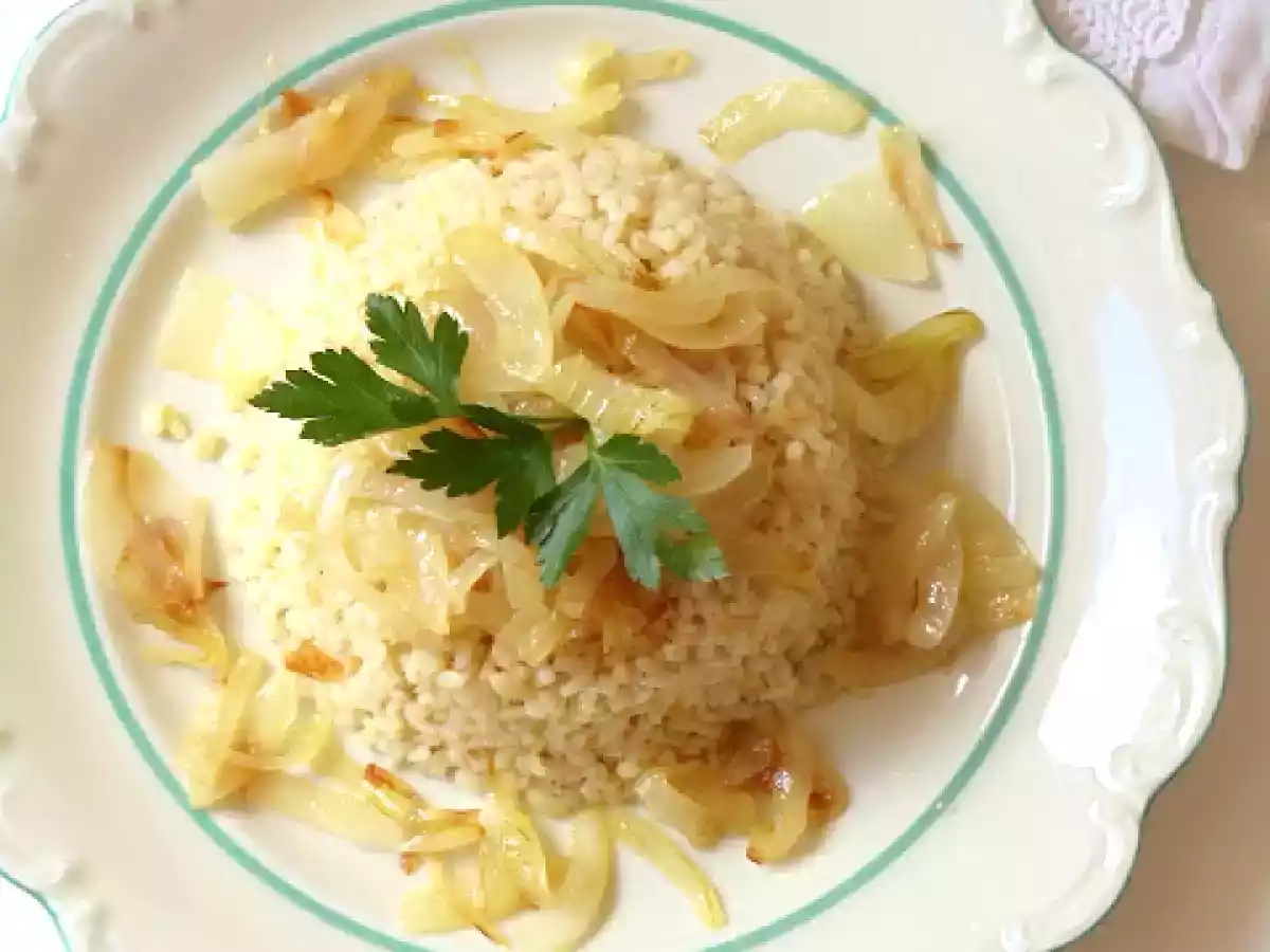 Bulgur Pilaw mit Karamellisierten Zwiebeln