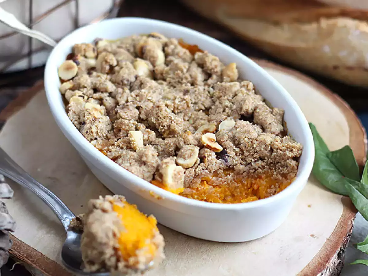 Butternuss-Kürbis-Crumble mit Haselnüssen - foto 2