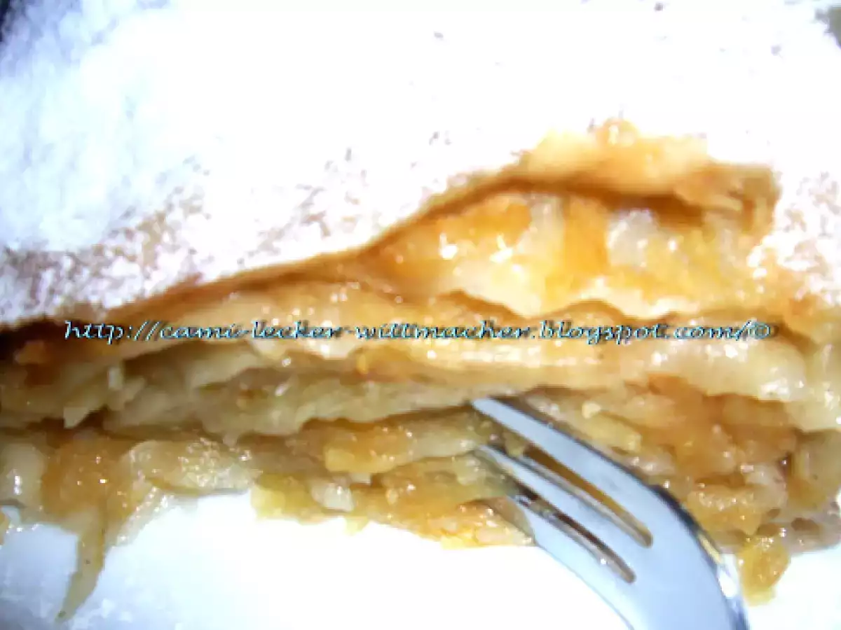 Camis Apfelstrudel