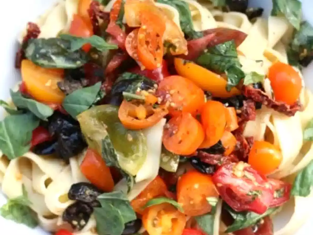 Campingkocherkompatibel: Juttas Pasta alla Checca