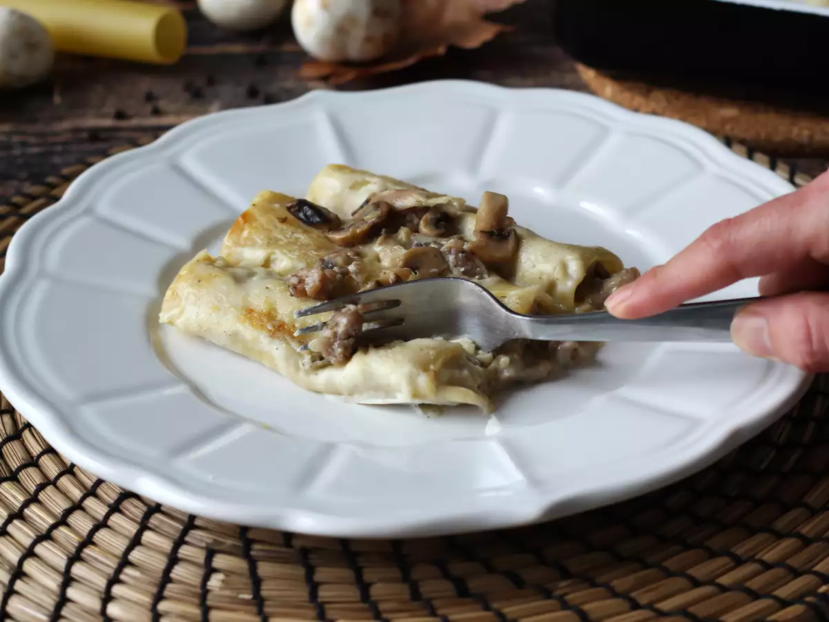Cannelloni mit Champignons und Salsiccia: ein herzhaftes, köstliches Hauptgericht - foto 6