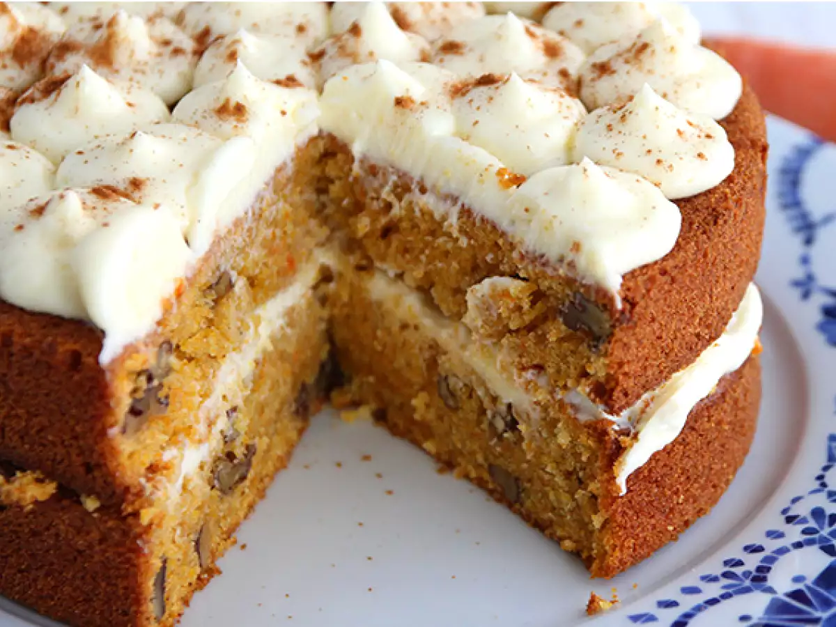 Carrot Cake mit Walnüssen : saftiger Karottenkuchen - foto 2