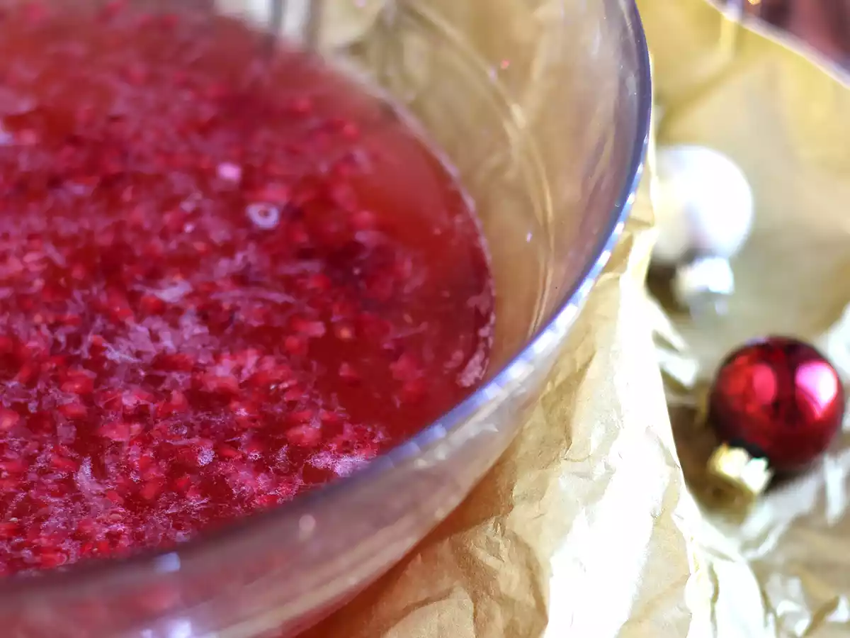 Champagnersuppe mit Himbeeren - foto 4