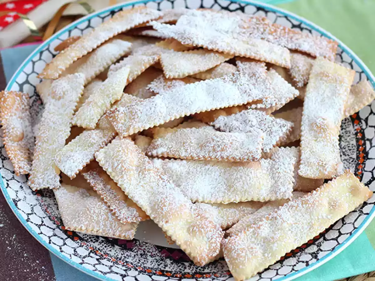 Chiacchiere di carnevale - Italienische Bugnes aus dem Ofen - foto 4