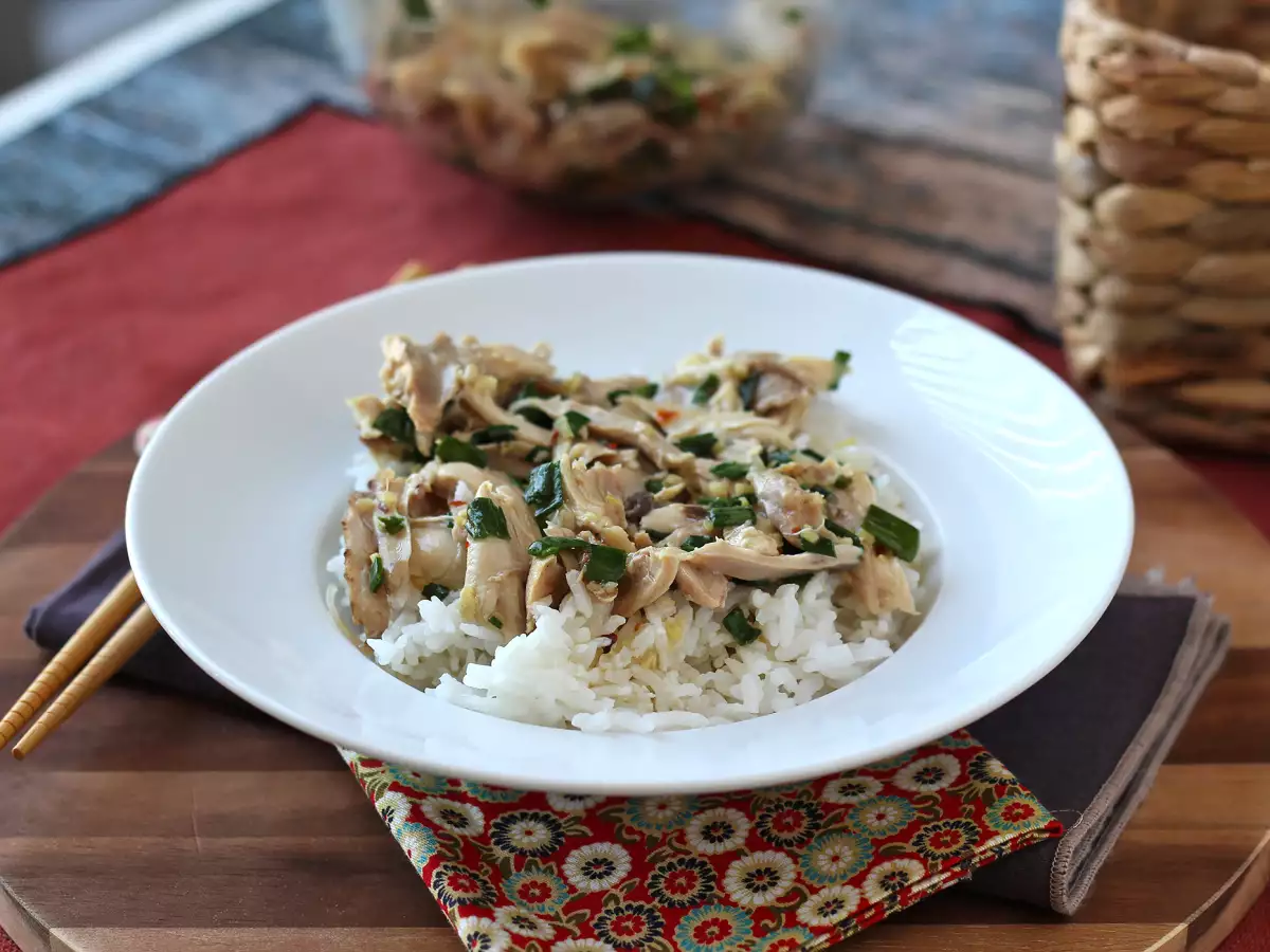 Chinesisches, gedämpftes Hähnchen mit Ingwer – unglaublich zart und aromatisch - foto 3