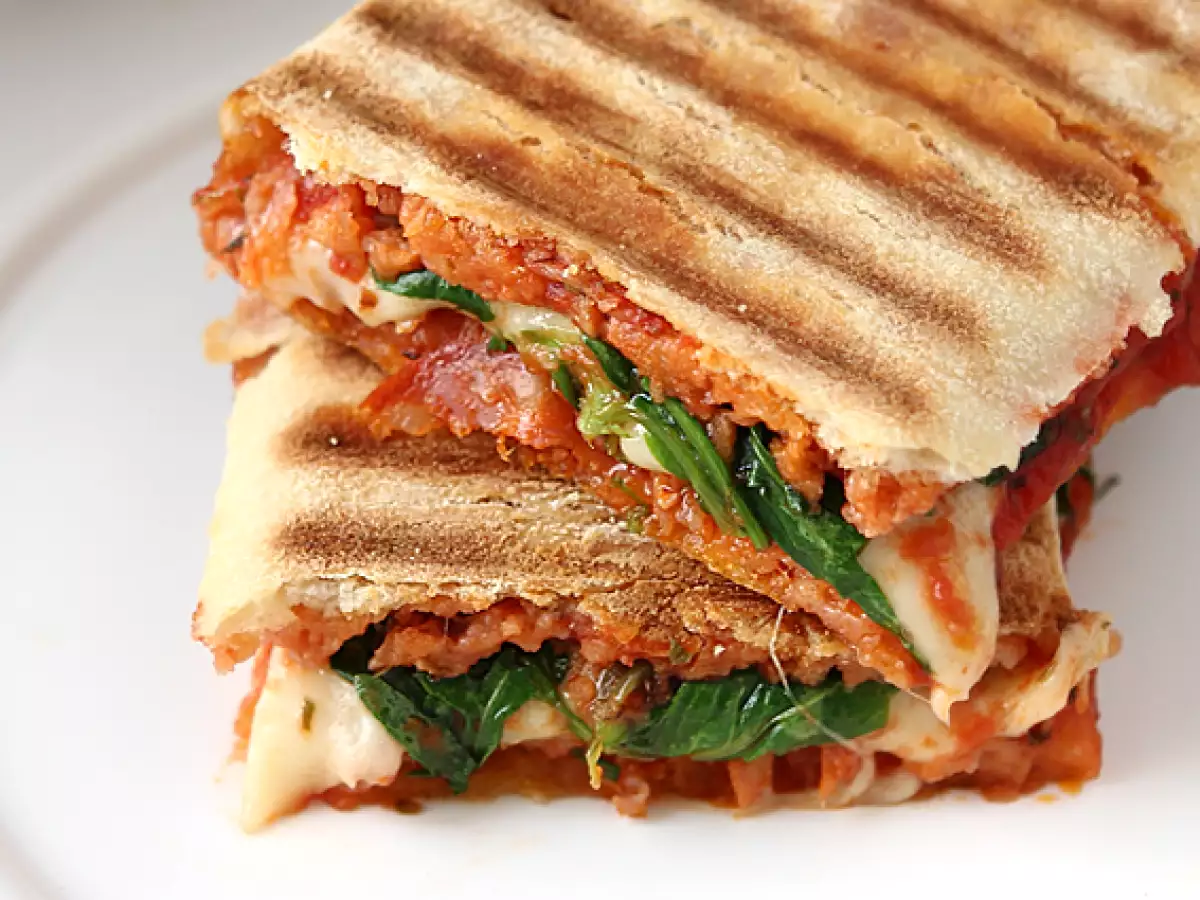 Chorizo-Emmentaler-Panini - foto 3