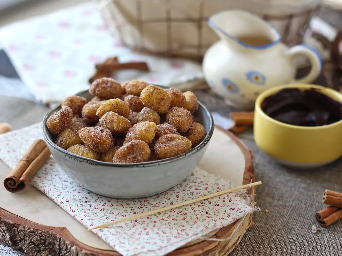 Churros-Gnocchi aus dem Airfryer: Zimt-Dessert zum Snacken!
