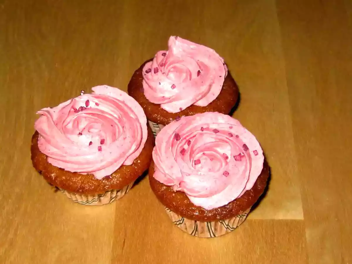 Coconut Almond Frosting | Kokos-Mandel-Frosting