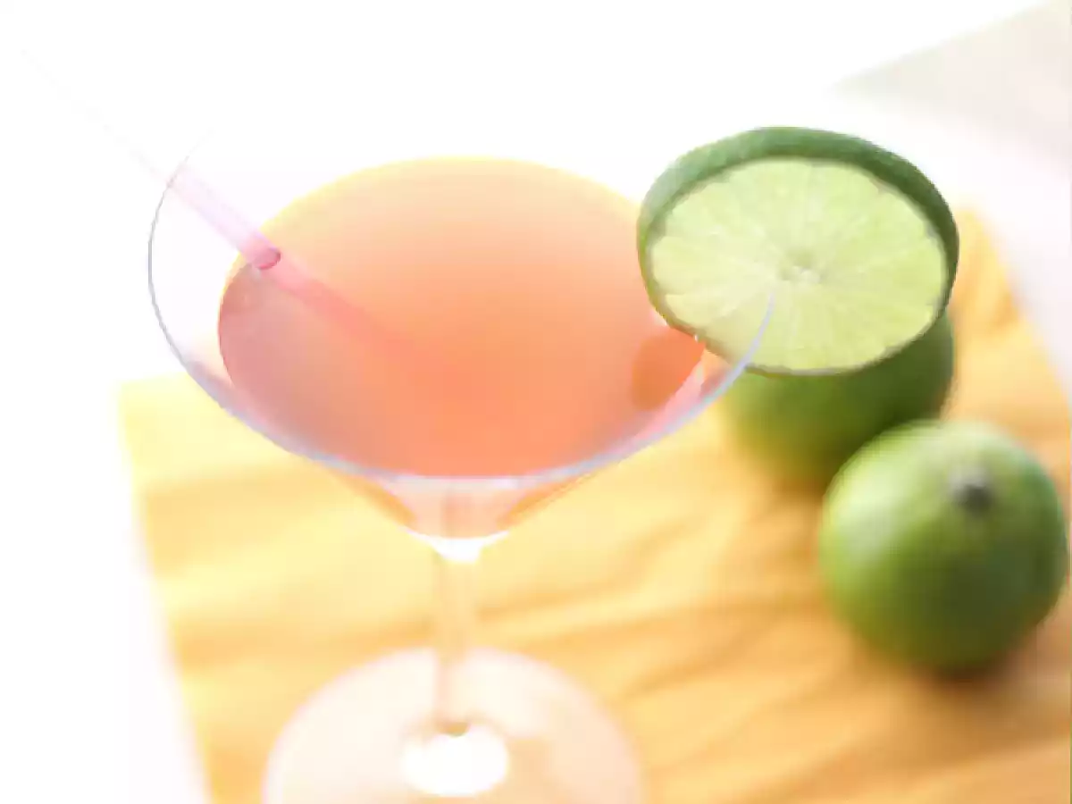 Cosmopolitan mit Cranberry-Saft - foto 3